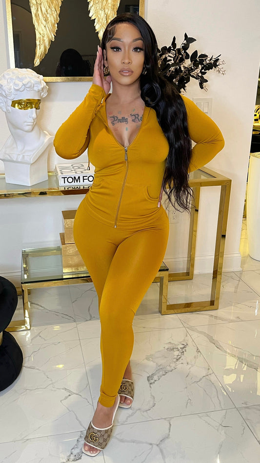 RIRI TRACK SET (MUSTARD)